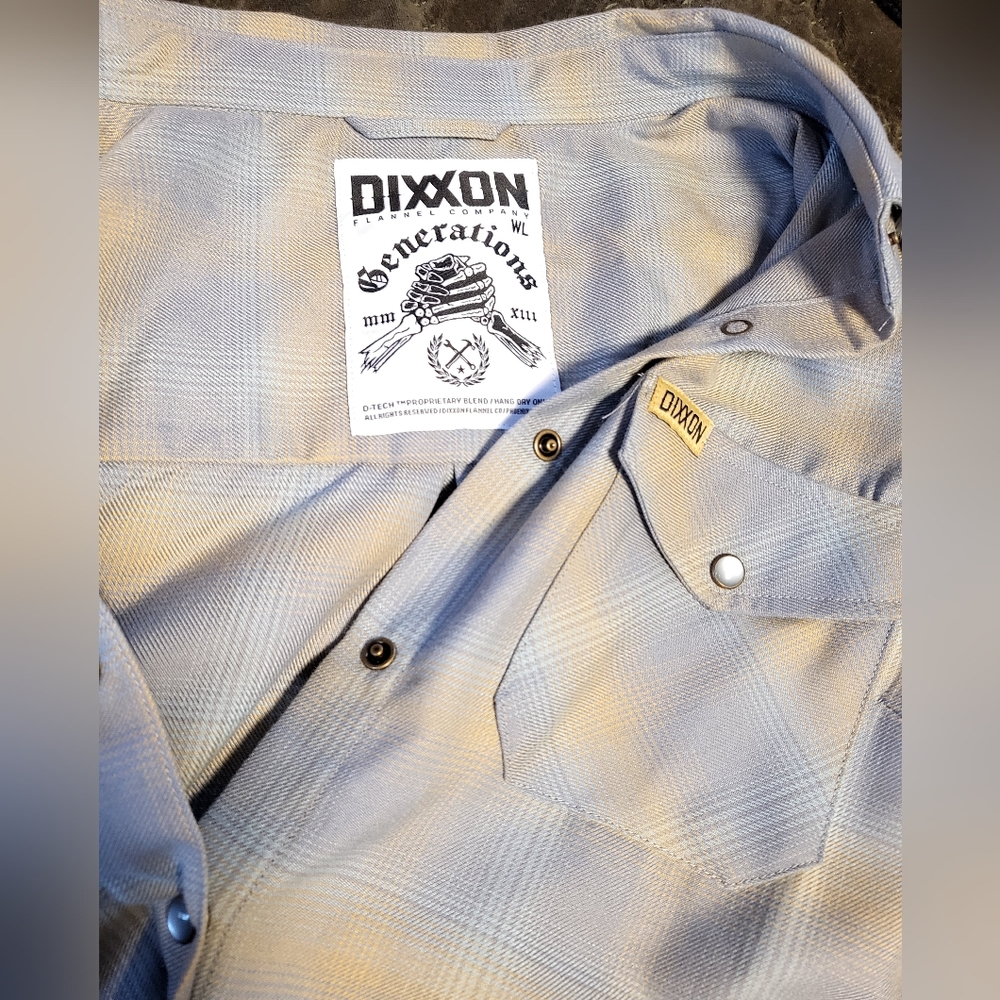 Dixxon Flannel Shirt in Gray and Gold Large Women's NWT - Picture 4 of 4